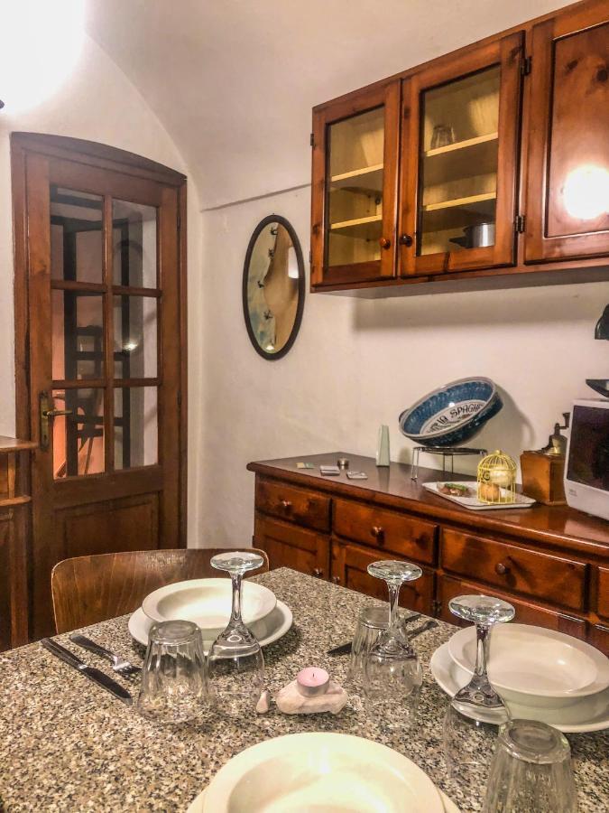 La Casa Di Vasco Bussana Vecchia Apartment ซานเรโม ภายนอก รูปภาพ