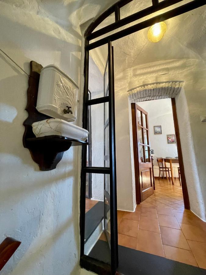 La Casa Di Vasco Bussana Vecchia Apartment ซานเรโม ภายนอก รูปภาพ